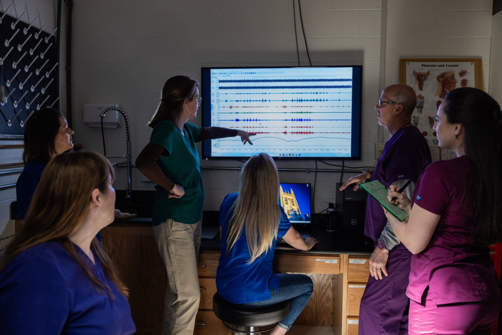 Pitts lab discussing research.